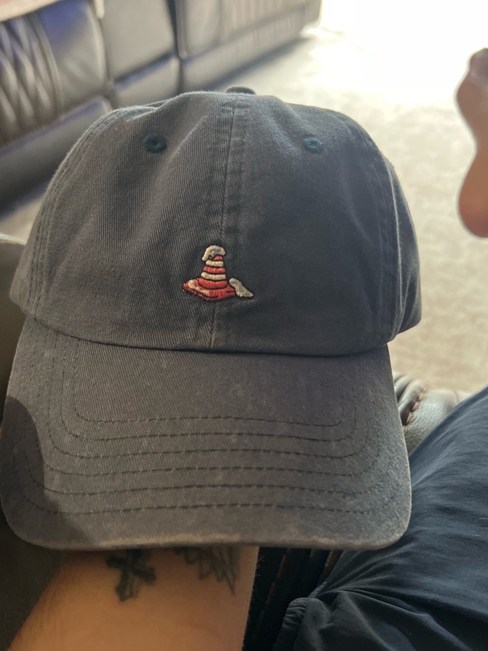 Vineyard Vines Navy Baseball Cap with Red-Striped Whale Hat Logo